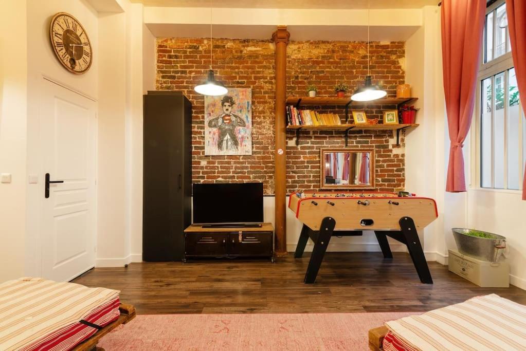 Apartment Montmartre Rue Des Martyrs Loft With Ac, 4-7 Peo Paris